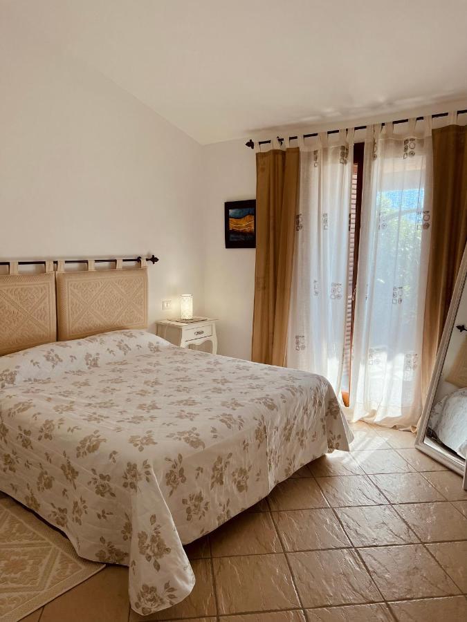 Villa A Golfo Aranci Con Vista Su Tavolara Marinella  Esterno foto