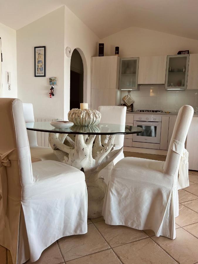 Villa A Golfo Aranci Con Vista Su Tavolara Marinella  Esterno foto