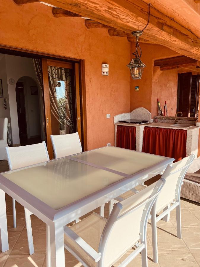 Villa A Golfo Aranci Con Vista Su Tavolara Marinella  Esterno foto